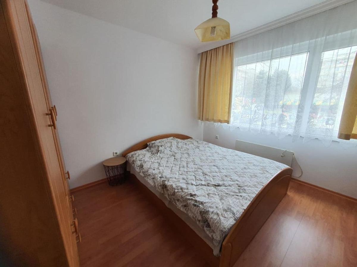 Апртамент Чайка Бл.17 Varna Exterior foto