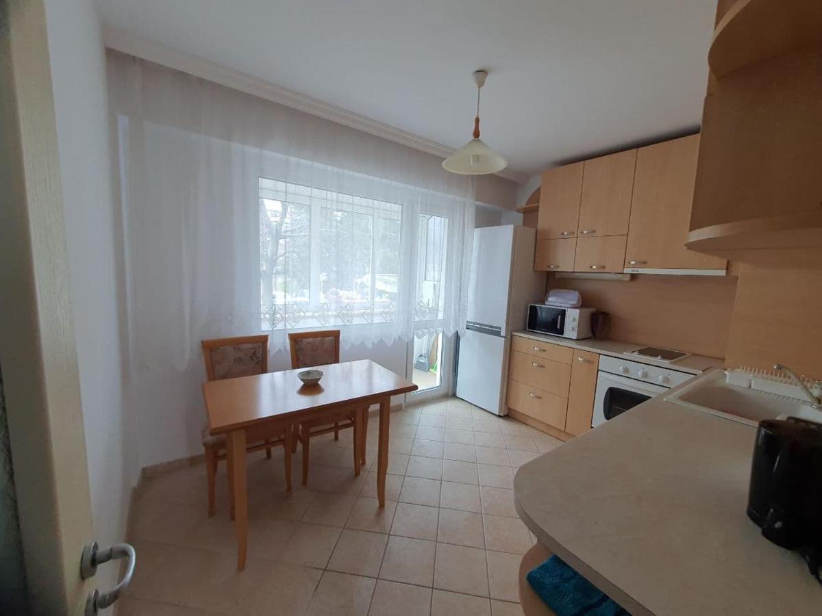 Апртамент Чайка Бл.17 Varna Exterior foto